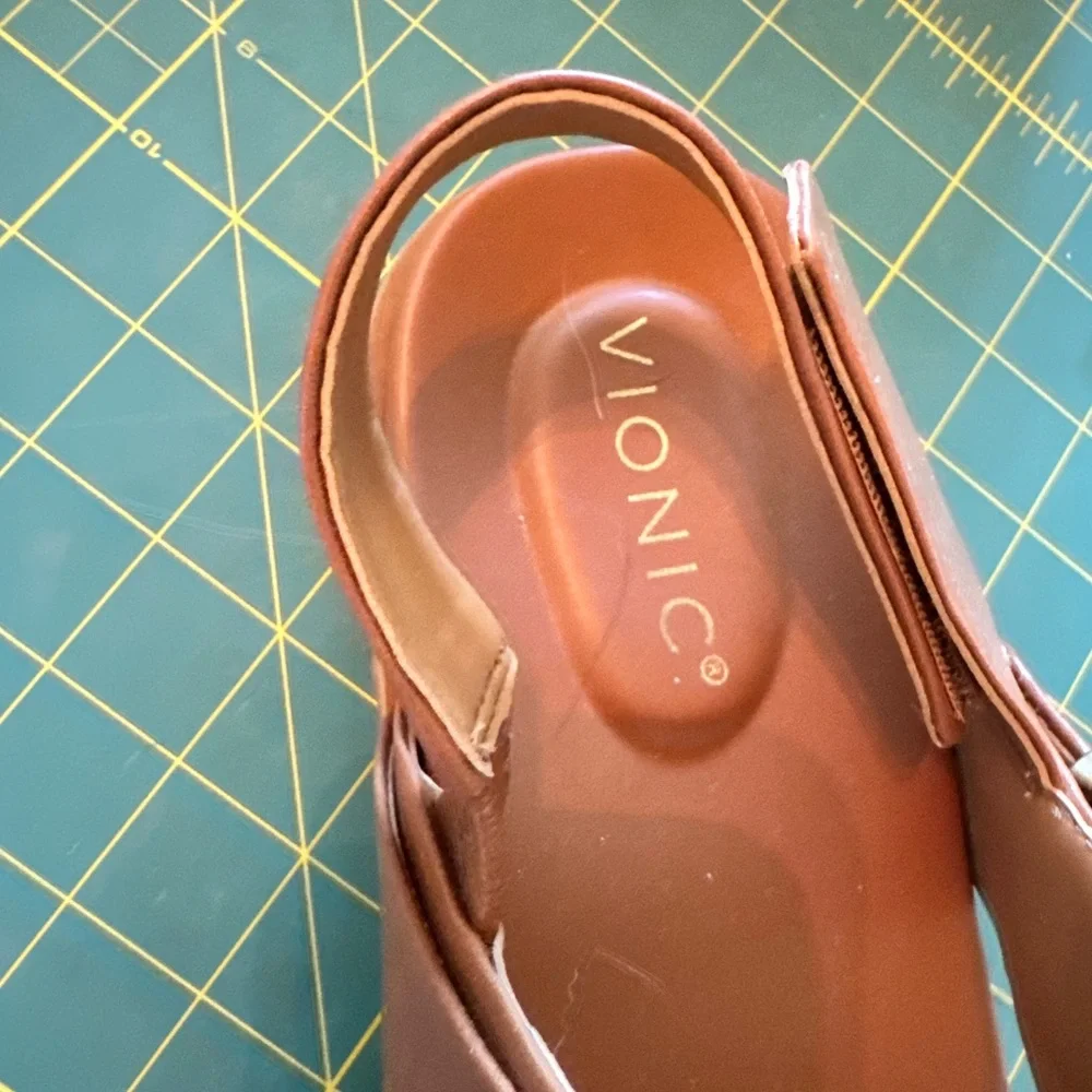 Vionic Tan Leather Sandals - Picture 4 of 5